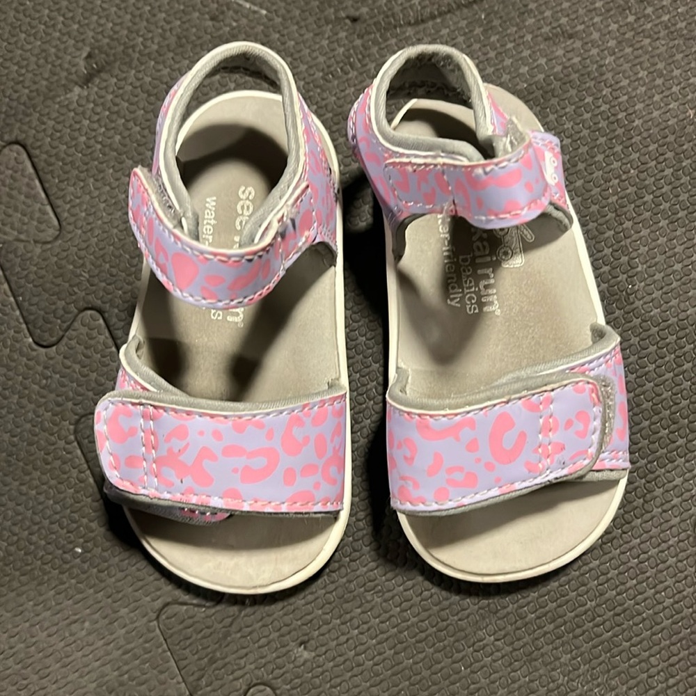 See Kai run sandals lightweight Velcro pink and purple